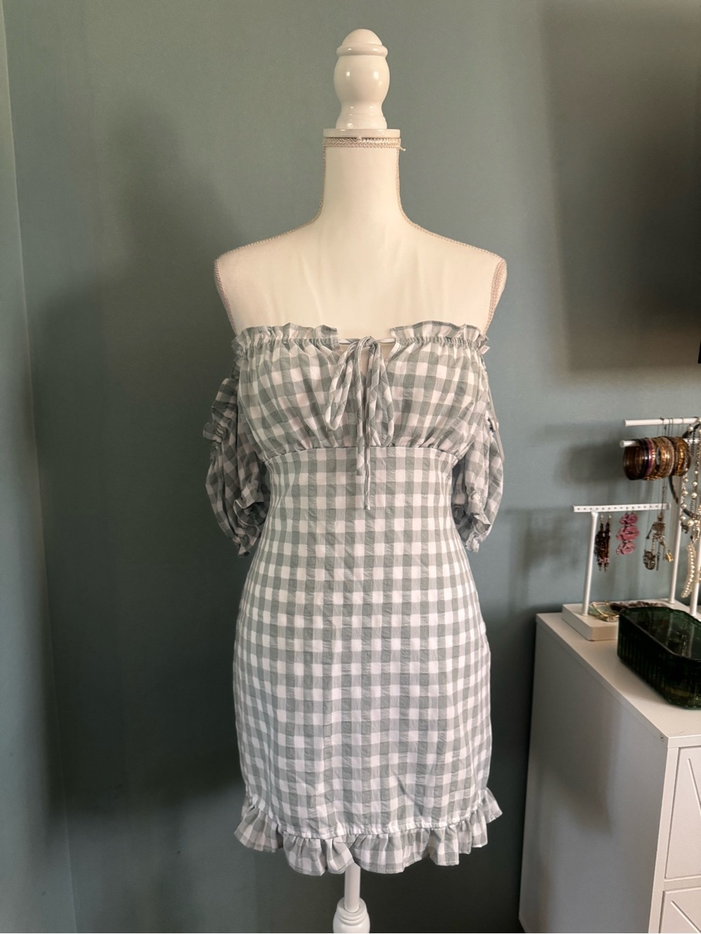 NWT VERNACULAR Off-Shoulder Jade  Gingham Mini Dress Ruffle Hem SMALL